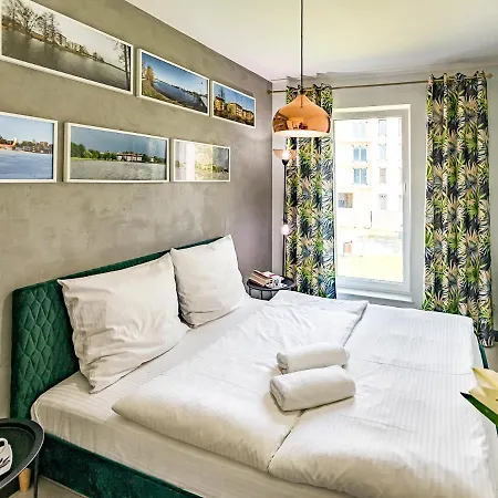 Przystan Yellow * Iława